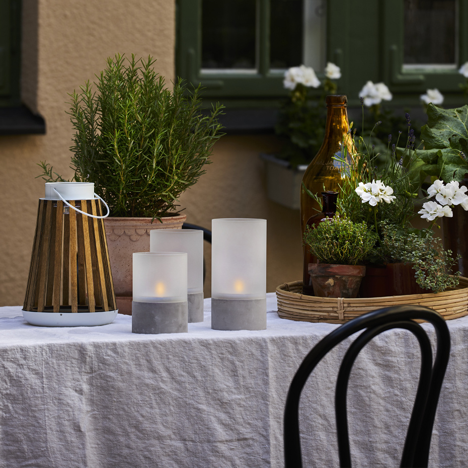 Catania Solcellslampa Vit/Trä