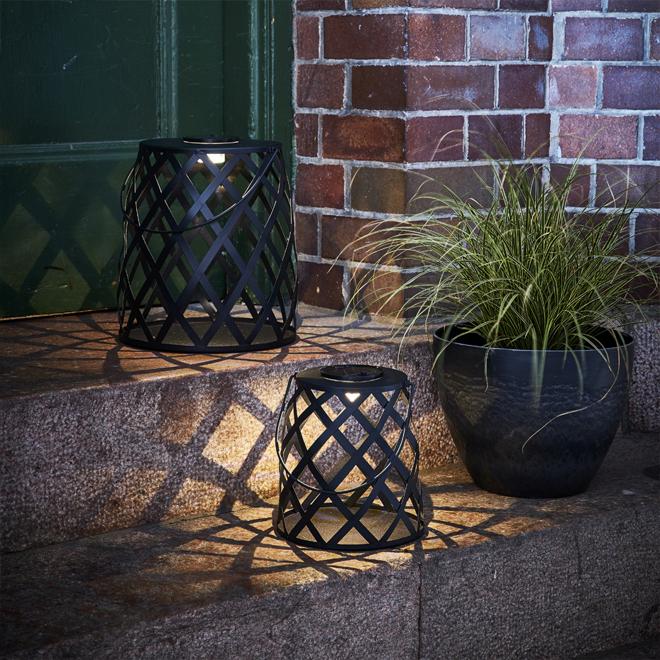 Calabria Solcellslampa Ø26cm Svart