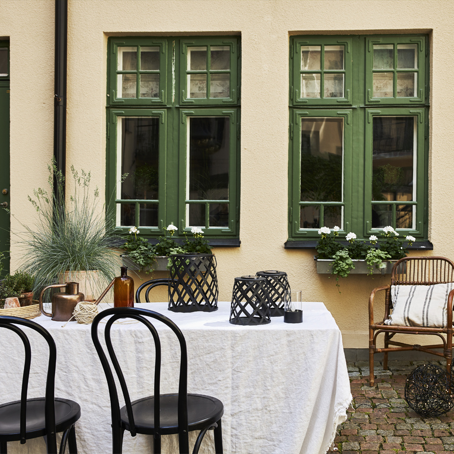 Calabria Solcellslampa Ø26cm Svart