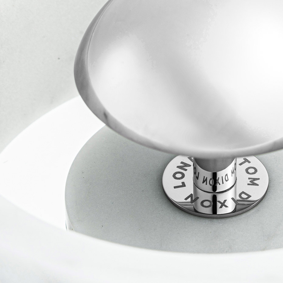 Stone Portable LED Bordslampa Silver