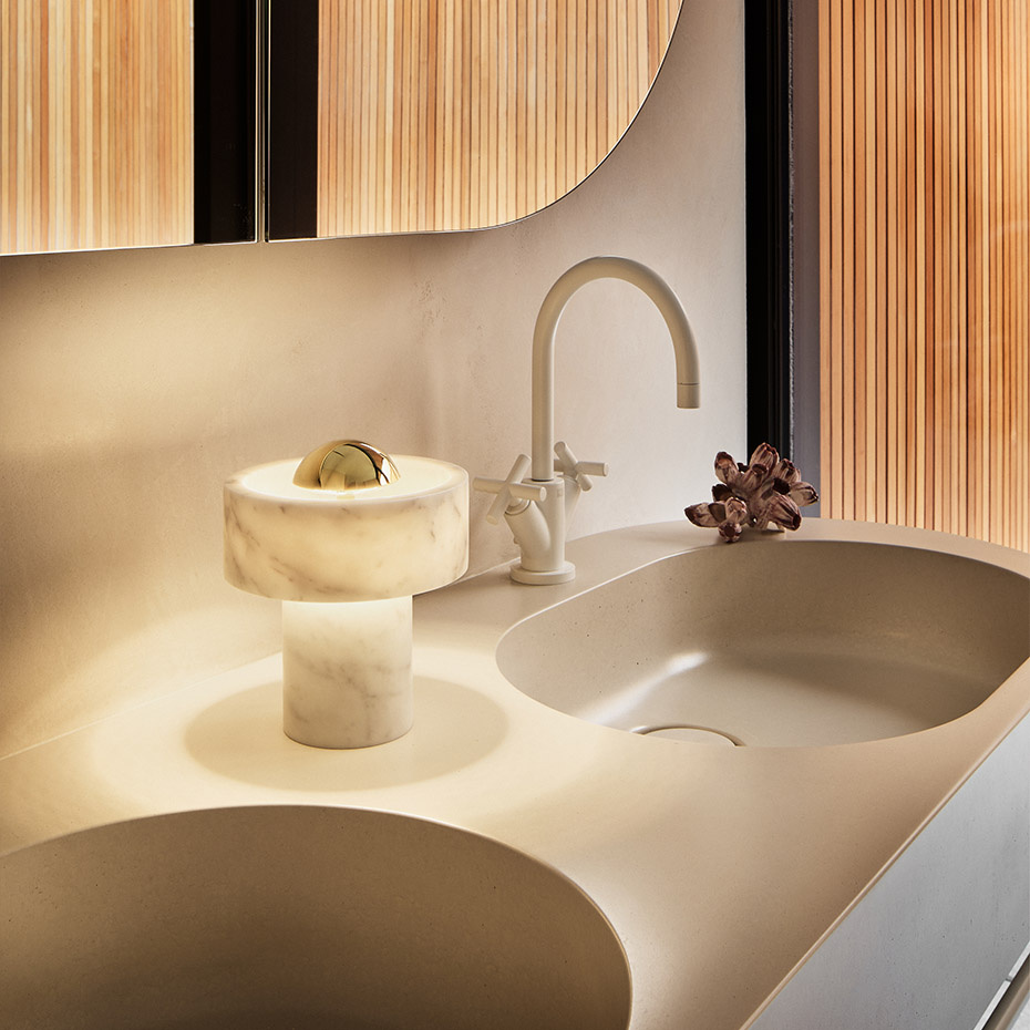 Stone Portable LED Bordslampa Gold