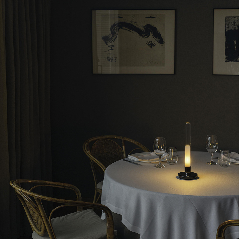 Sylvestrina Bordslampa 7-14h Glossy Black