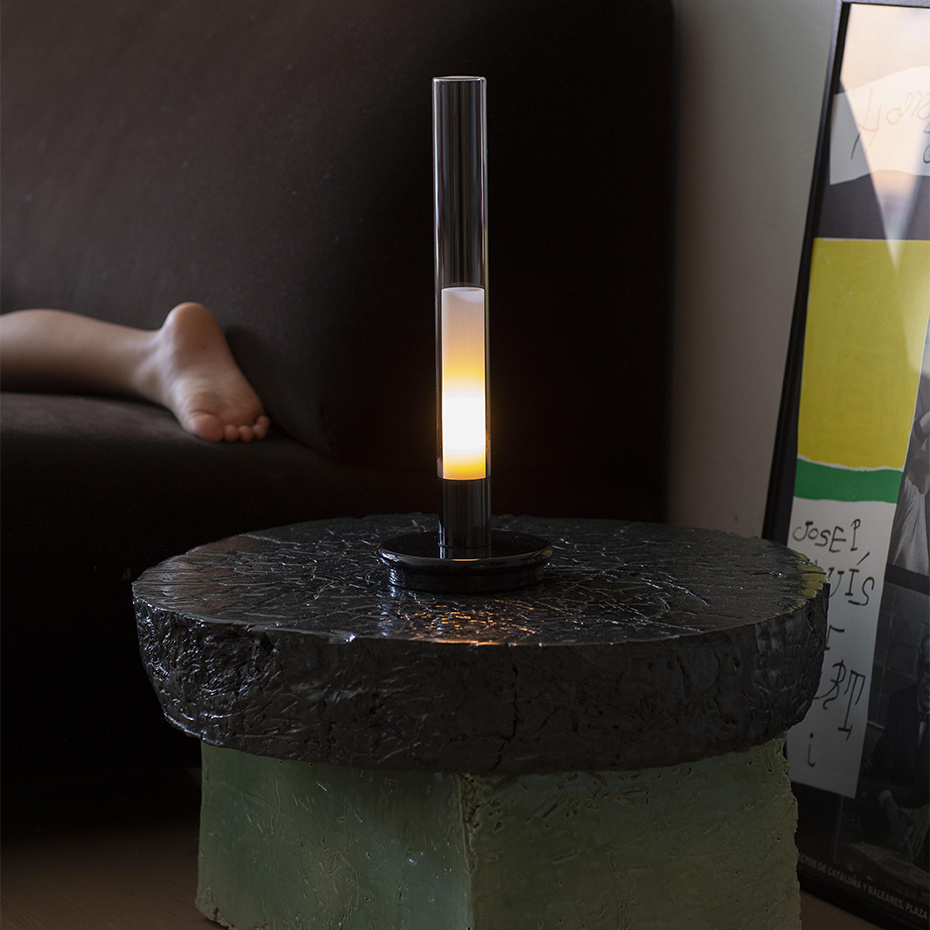 Sylvestrina Bordslampa 7-14h Glossy Black