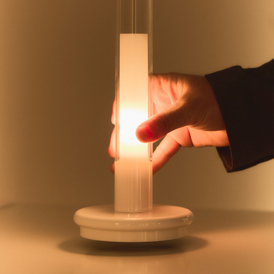 Sylvestrina Bordslampa 7-14h Glossy White