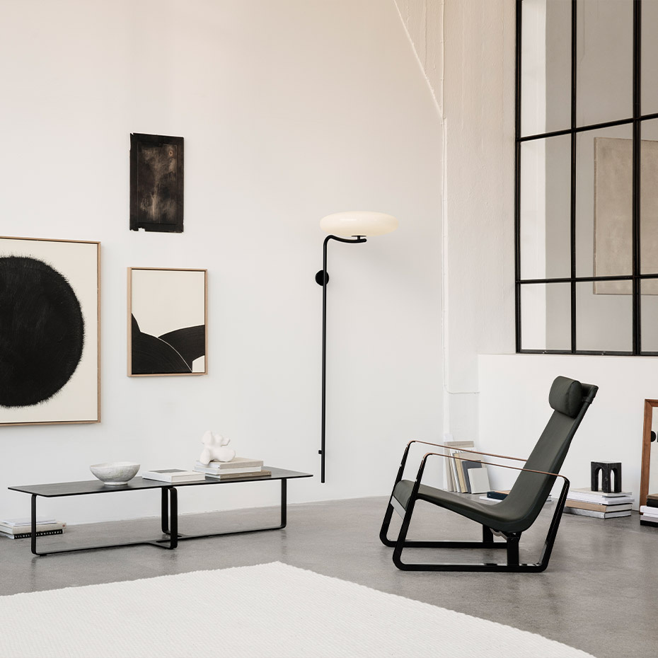 Model 2065 Vägglampa Black/White