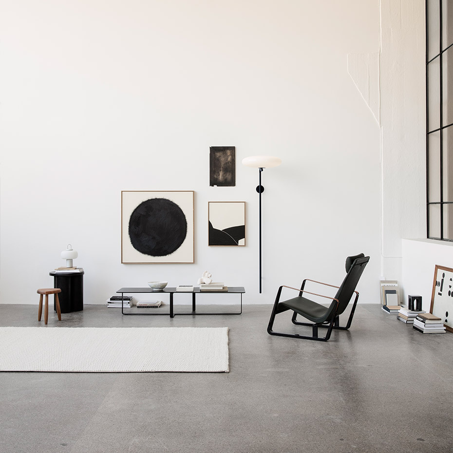 Model 2065 Vägglampa Black/White