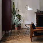 VV Cinquanta Golvlampa Black/Black VV Cinquanta Golvlampa Black/Black