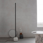 Model 1095-1 Golvlampa 170cm Black/White Model 1095-1 Golvlampa 170cm Black/White