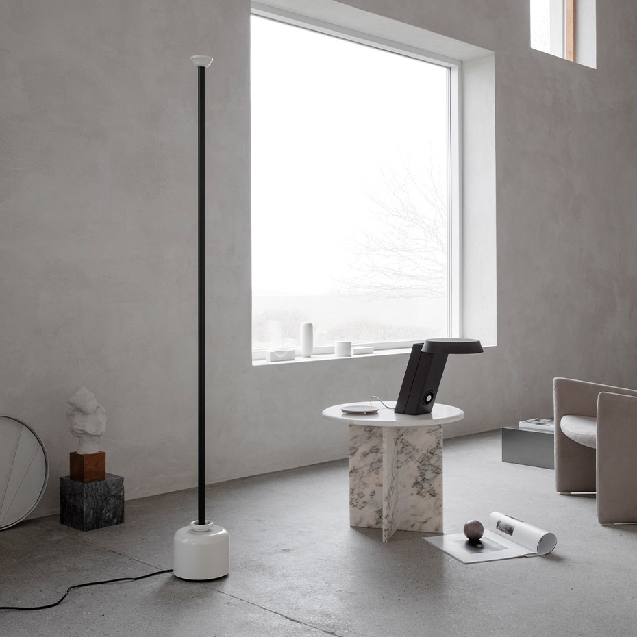 Model 1095-1 Golvlampa 170cm Black/White