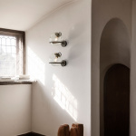 Model 238/1 Vägglampa Transparent Glass/Black Model 238/1 Vägglampa Transparent Glass/Black