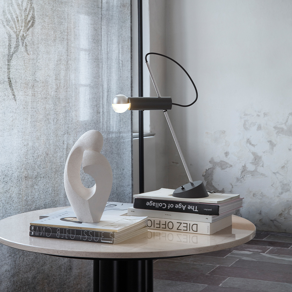 Model 566 Bordslampa Polished