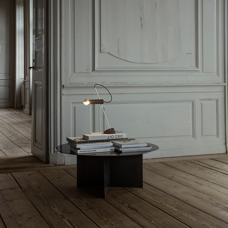 Model 566 Bordslampa Polished