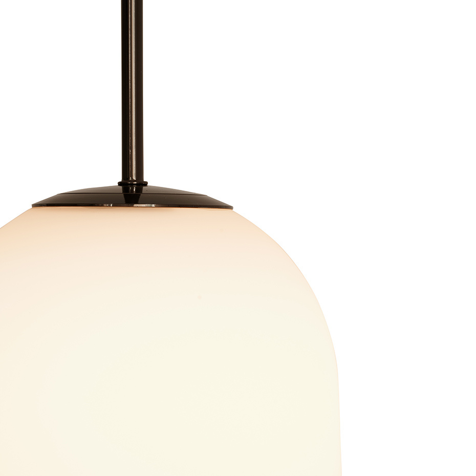 Noor Pendel Small Opalglas/Svart Krom