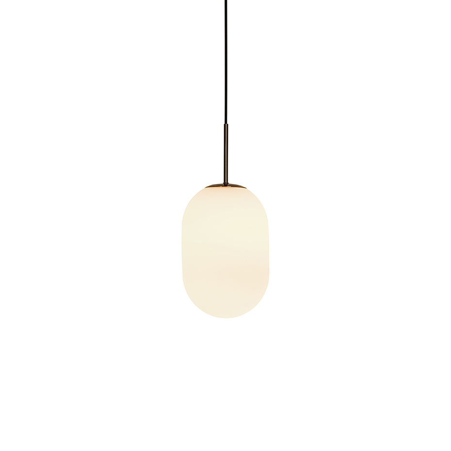 Noor Pendel Medium Opalglas/Svart Krom