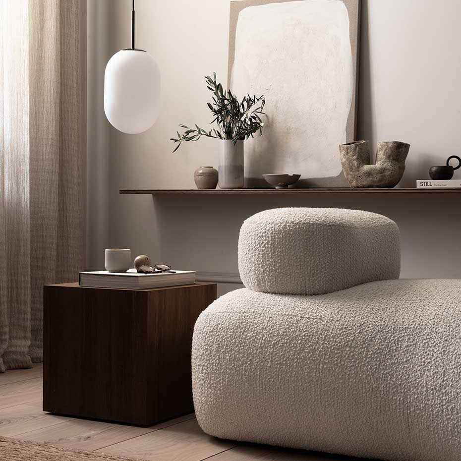 Noor Pendel Medium Opalglas/Svart Krom