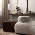 Noor Pendel Medium Opalglas/Svart Krom Noor Pendel Medium Opalglas/Svart Krom