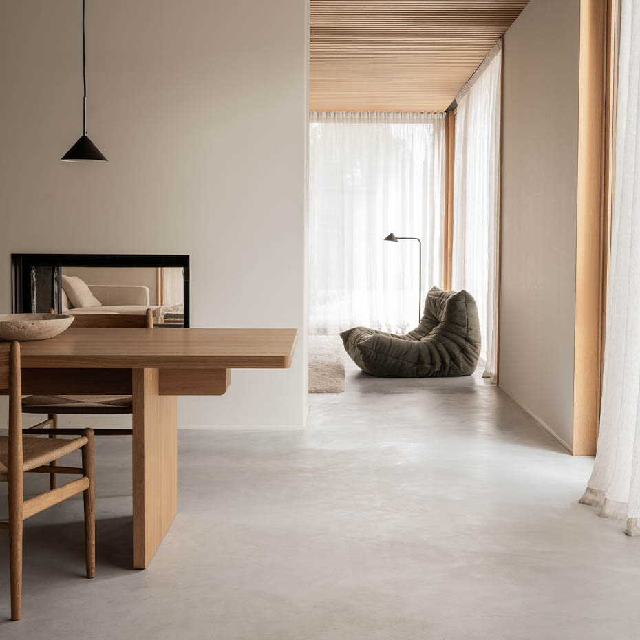 Kuro 17 Pendel Matt Black