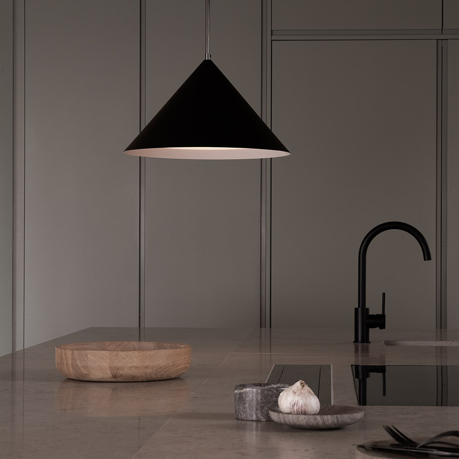 Kuro 45 Pendel Matt Black