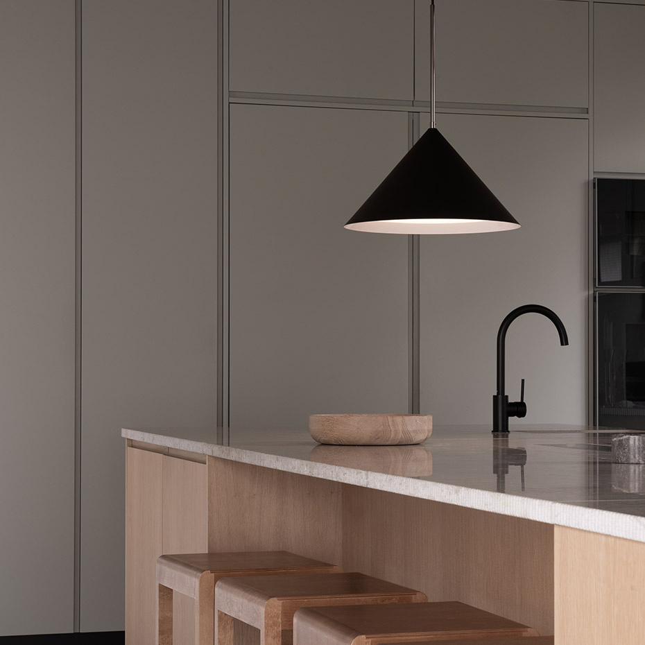 Kuro 45 Pendel Matt Black