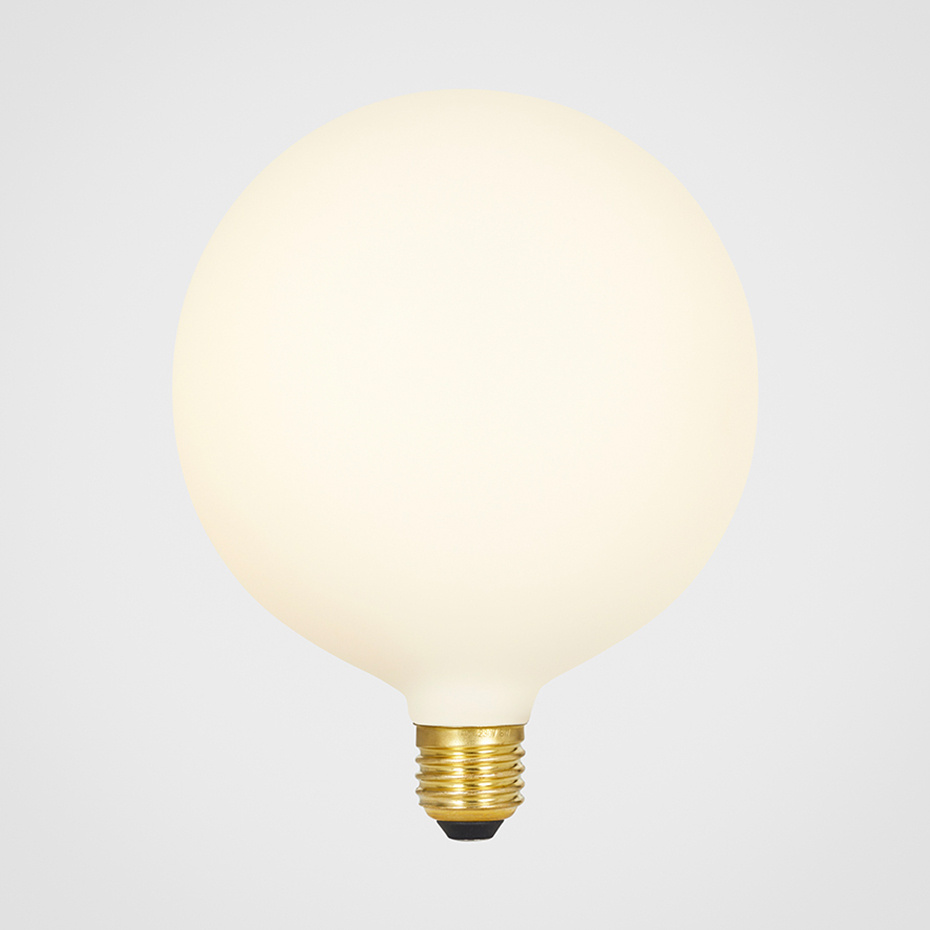 Sphere IV LED Bulb 8W (=53W) 2000-2800K E27 Matte Porcelain