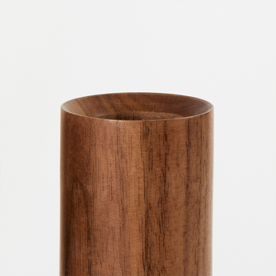 Knuckle Bordslampa Walnut