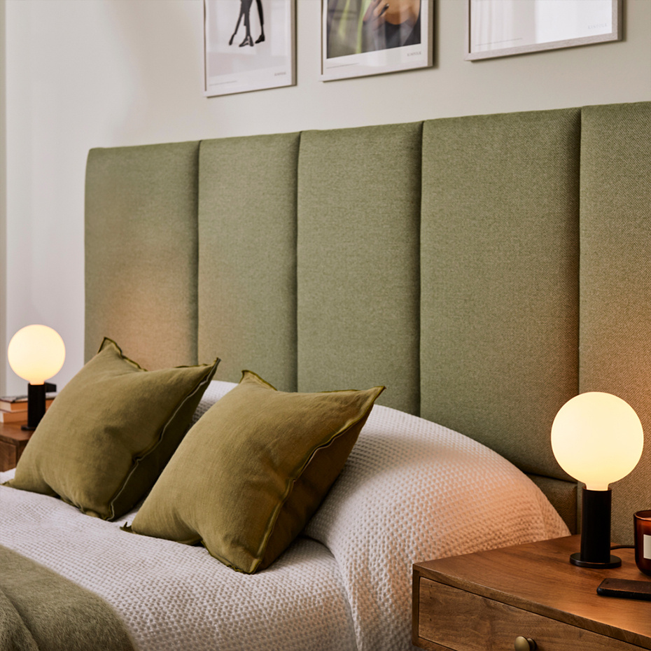 Knuckle Bordslampa Blackened Oak