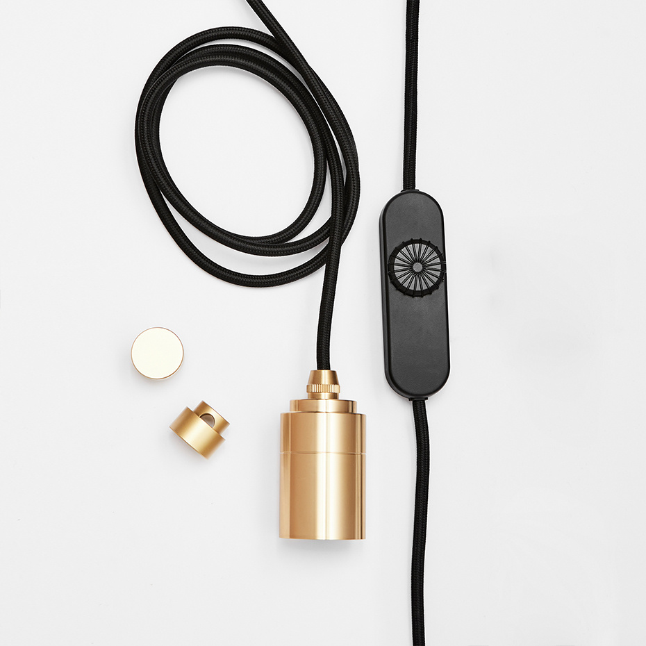 Plug-In Pendel Brass