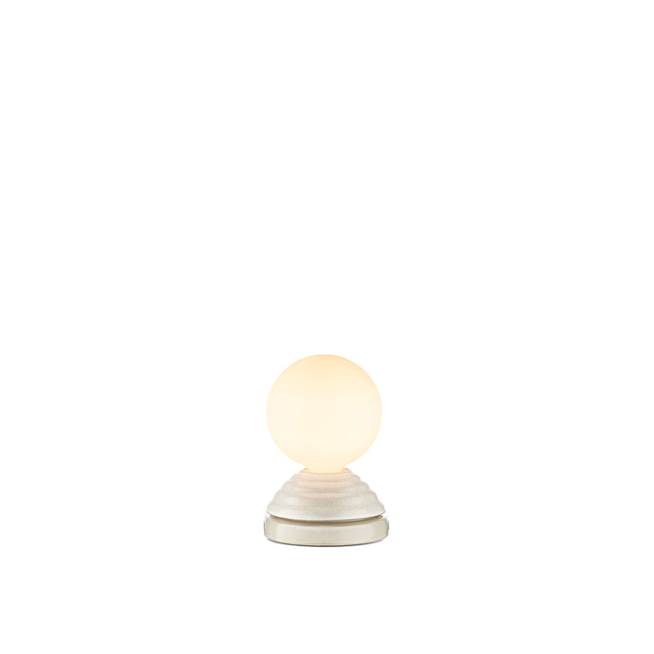 Wake Sleep Light Bordslampa Pebble White + G150 LED Bulb