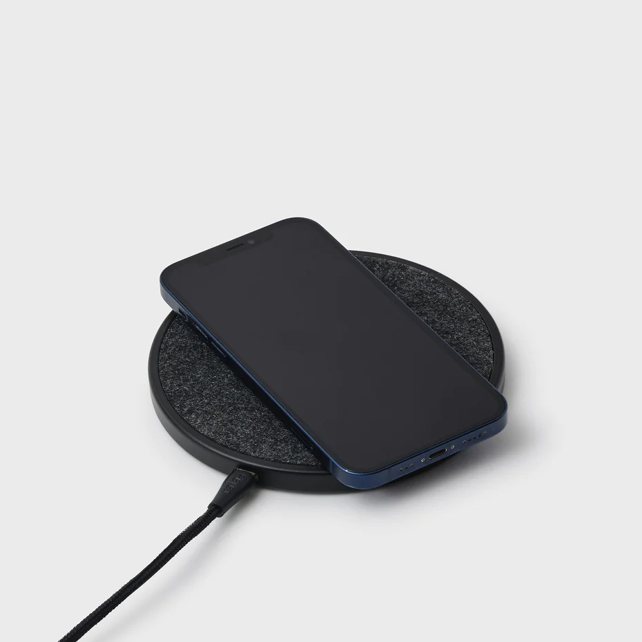 The Muse  Wireless Charger Black