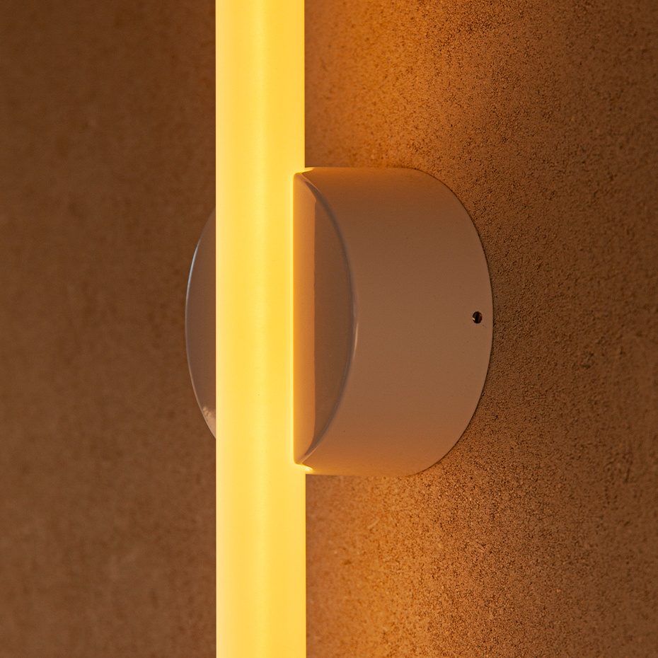 Kilter Vägglampa Short 2200K White IP44