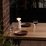 Mantle Portable Bordslampa Stone White + Mantle LED Bulb IP44 Mantle Portable Bordslampa Stone White + Mantle LED Bulb IP44