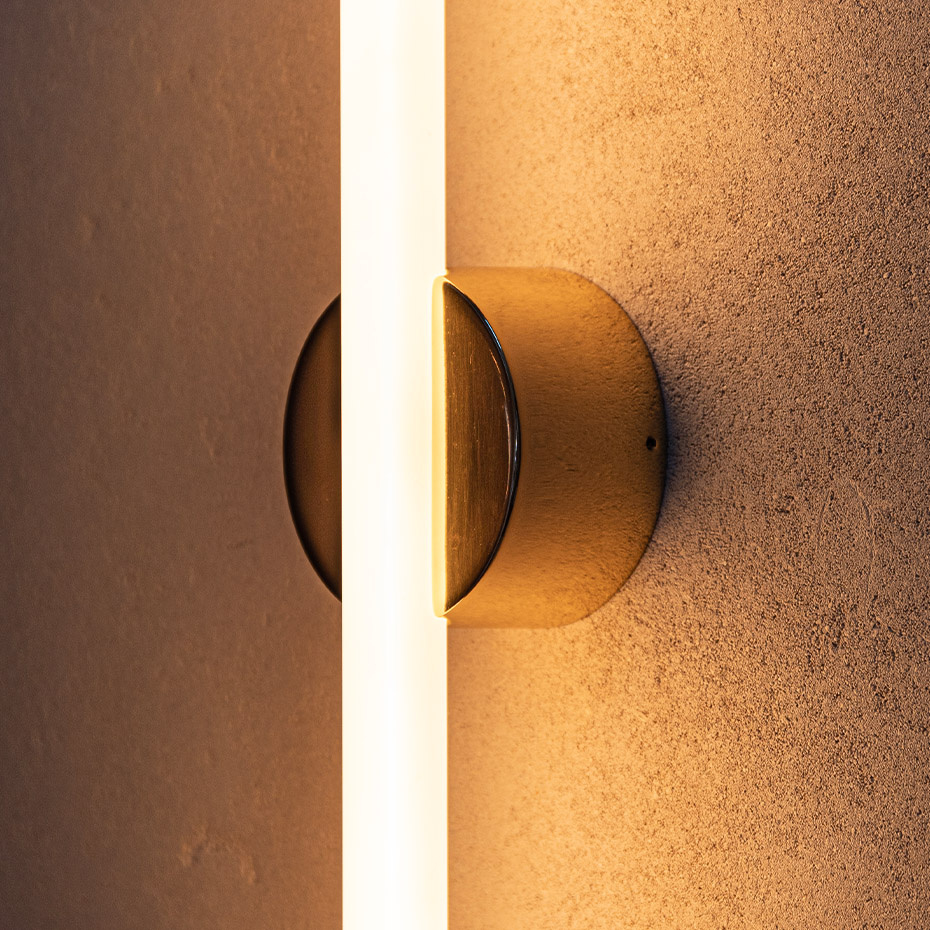 Kilter Vägglampa Short 2700K Solid Brass IP44