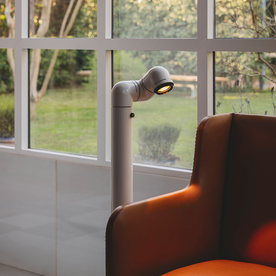 Tatu Golvlampa Pure Red