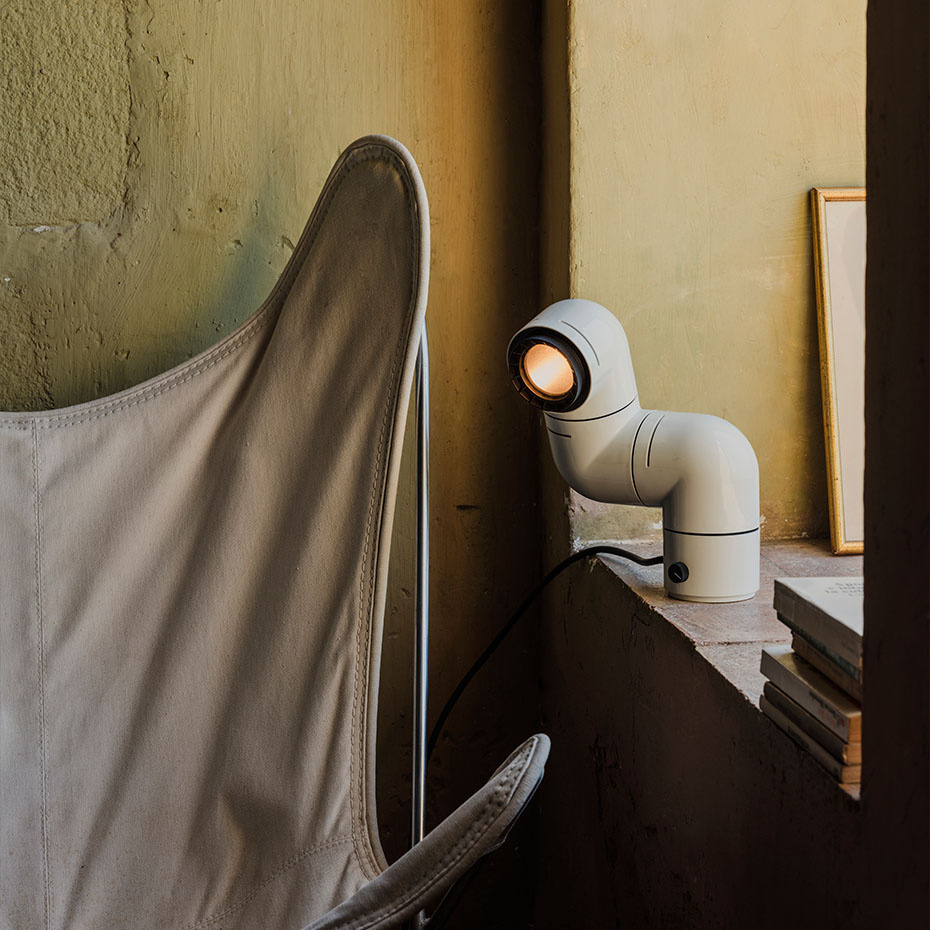 Tatu Bordslampa/Vägglampa White Grey