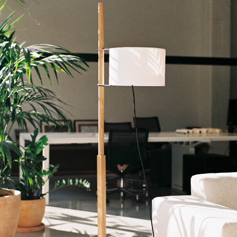 TMM Golvlampa Beech/Beige