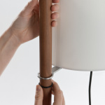 TMM Golvlampa Walnut/White Parchment TMM Golvlampa Walnut/White Parchment