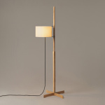 TMM Golvlampa Natural Oak/Beige TMM Golvlampa Natural Oak/Beige