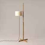 TMM Golvlampa Natural Oak/Beige TMM Golvlampa Natural Oak/Beige