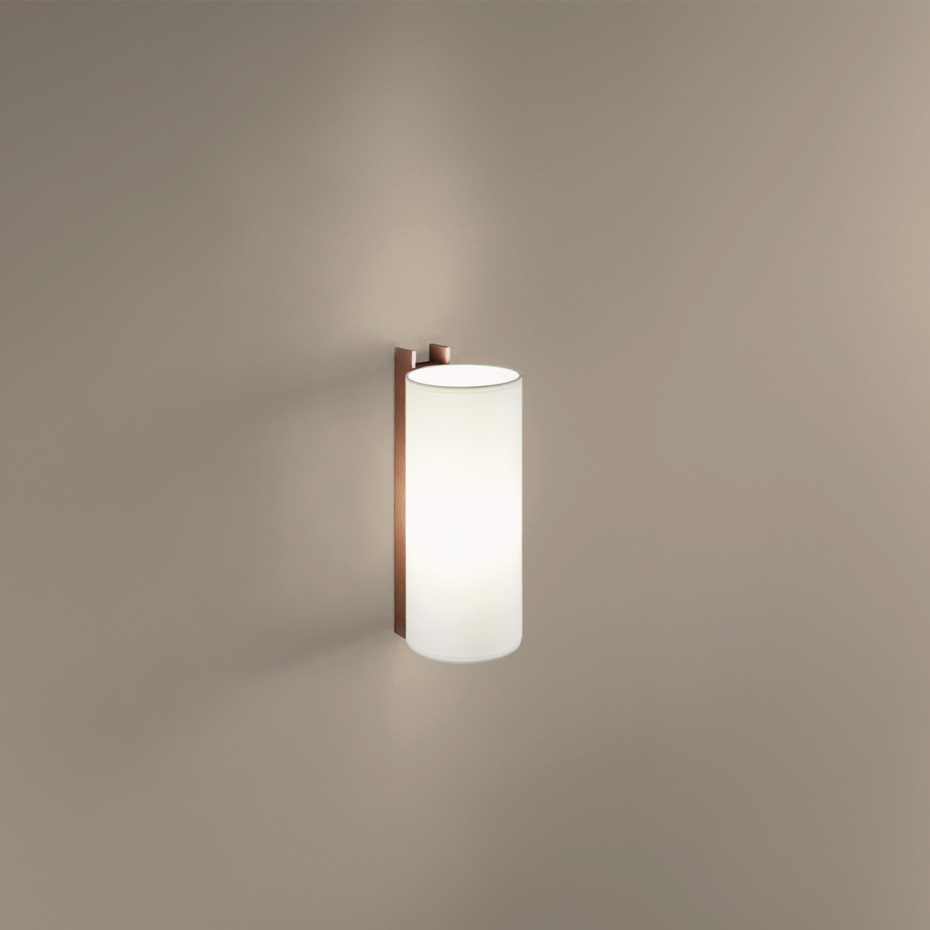 TMM Largo Vägglampa Walnut/White Parchment Direktmontage