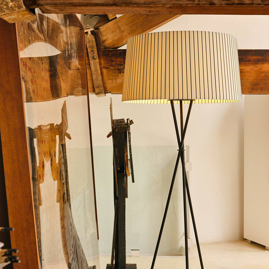 Tripode G5 Golvlampa Red-Amber Ribbon