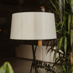 Tripode G5 Golvlampa Mustard Raw Color Ribbon Tripode G5 Golvlampa Mustard Raw Color Ribbon