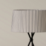 Tripode M3 Bordslampa Bretona Stripe Ribbon Tripode M3 Bordslampa Bretona Stripe Ribbon