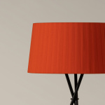 Tripode G6 Bordslampa Red-Amber Ribbon Tripode G6 Bordslampa Red-Amber Ribbon