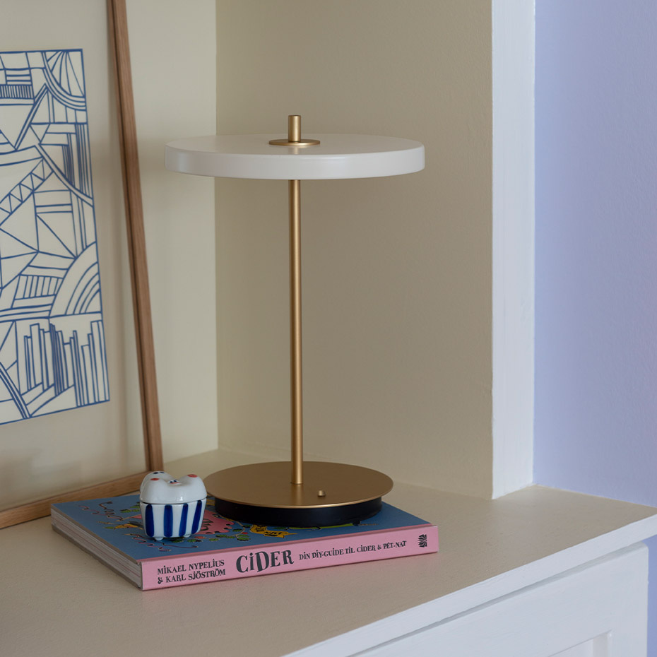 Asteria Move Portable Bordslampa Pearl White