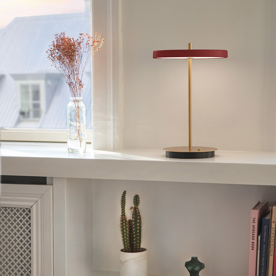 Asteria Move Portable Bordslampa Ruby Red