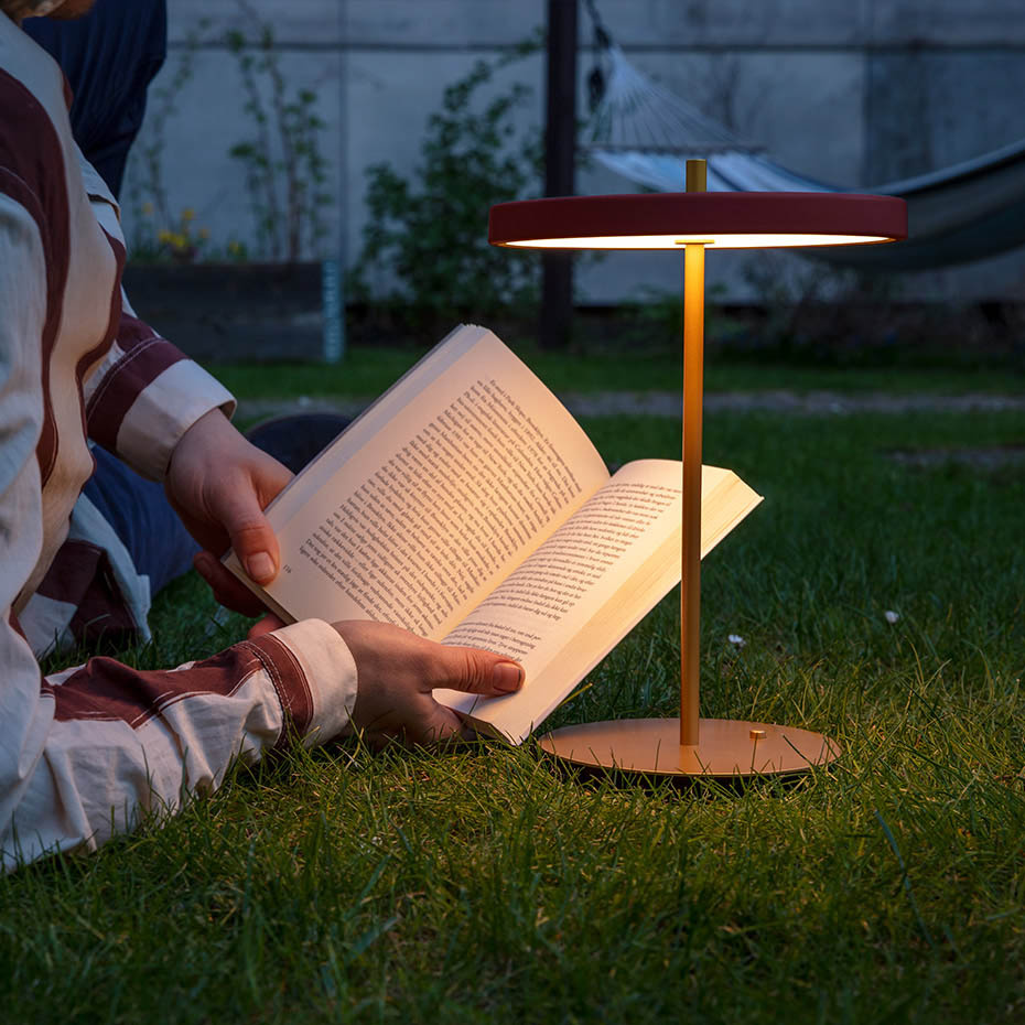 Asteria Move Portable Bordslampa Ruby Red