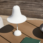 Pantop Portable Bordslampa Ø18cm Matt White Pantop Portable Bordslampa Ø18cm Matt White