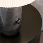 Vipp 592 Sculpture Bordslampa Grey Marble/Opal Glass Vipp 592 Sculpture Bordslampa Grey Marble/Opal Glass