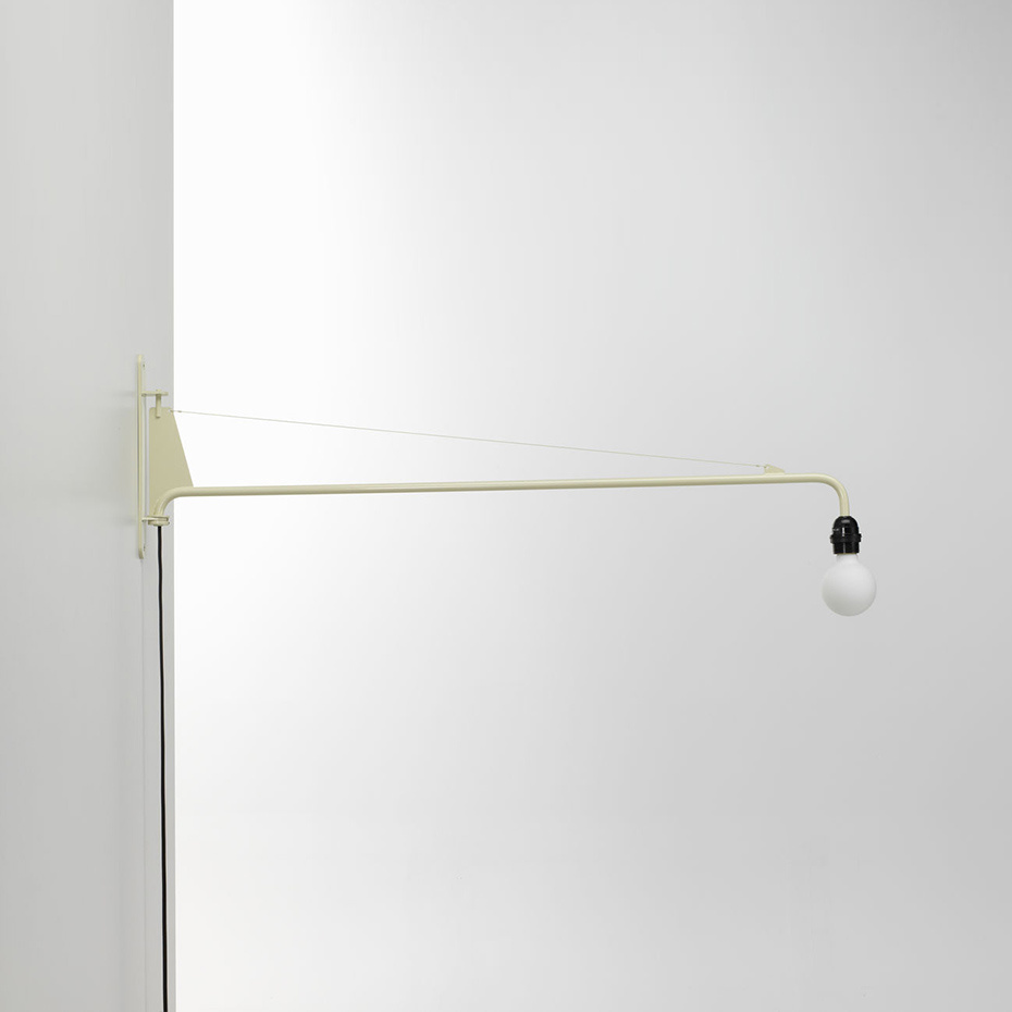 Petite Potence Vägglampa Prouvé Blanc Colombe