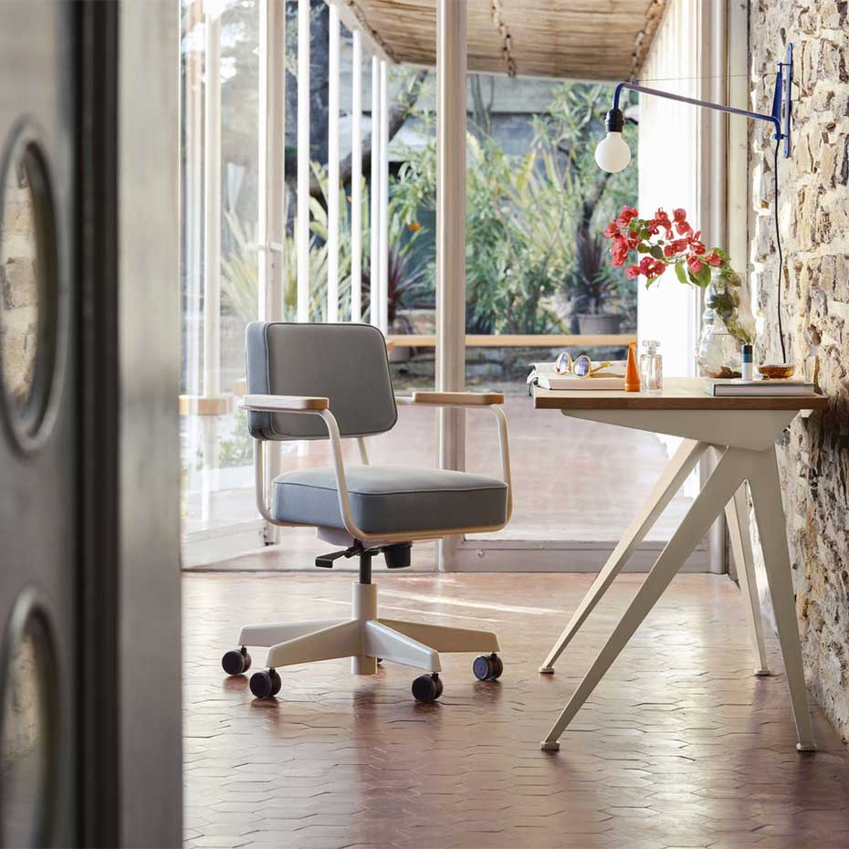 Petite Potence Vägglampa Prouvé Blanc Colombe